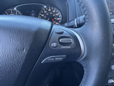 2018 Nissan Pathfinder SL