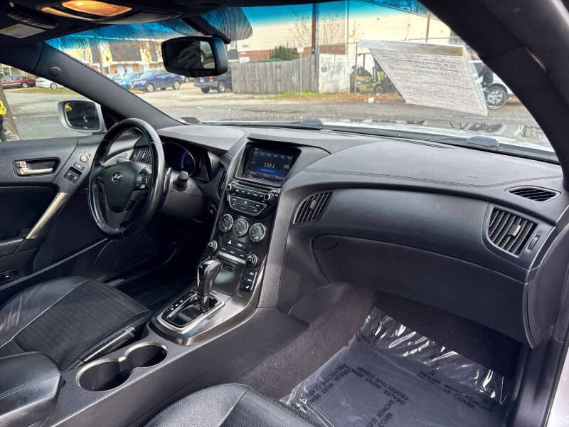 2016 Hyundai Genesis Coupe 3.8 Ultimate