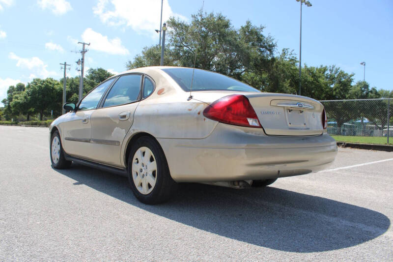 2001 Ford Taurus LX