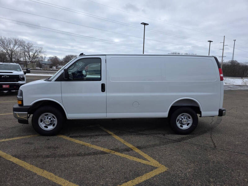 2025 Chevrolet Express 2500