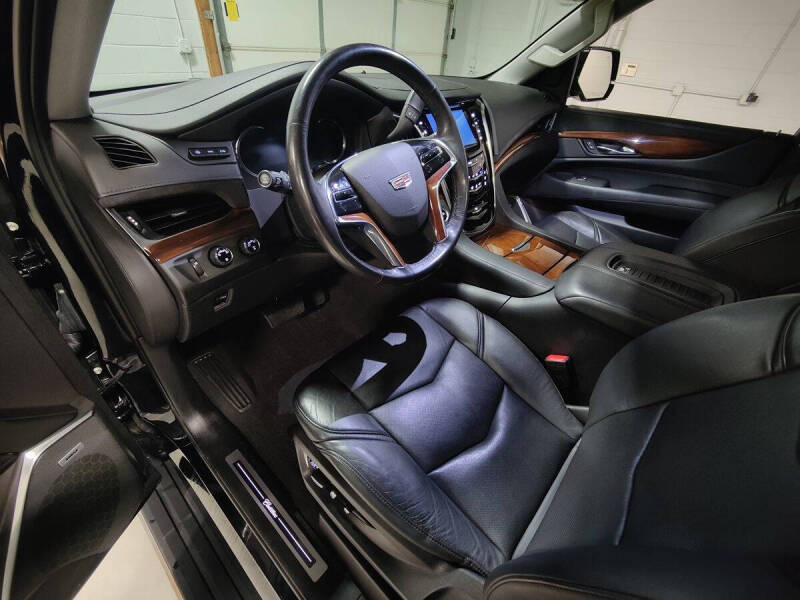 2020 Cadillac Escalade Premium Luxury