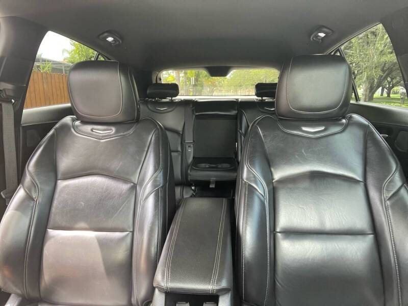 2019 Cadillac XT4 Premium Luxury