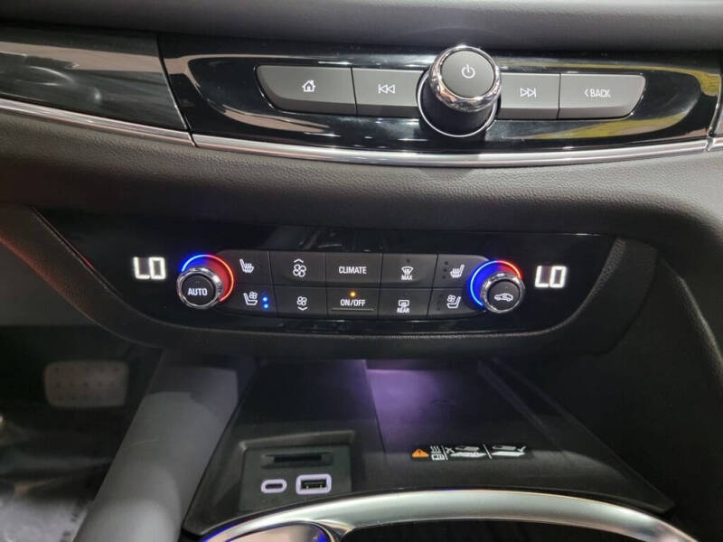 2024 Buick Enclave Premium