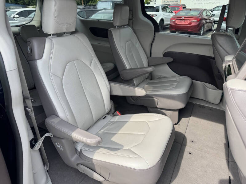 2018 Chrysler Pacifica Touring L Plus