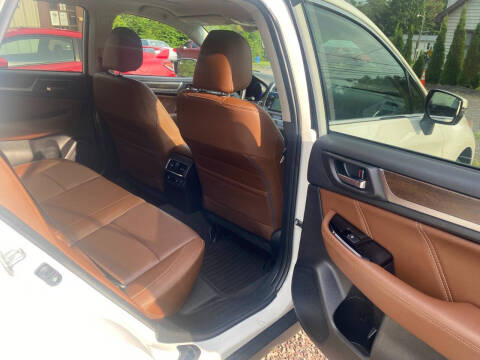 2017 Subaru Outback 2.5i Touring