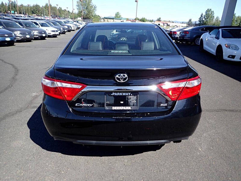 2015 Toyota Camry SE