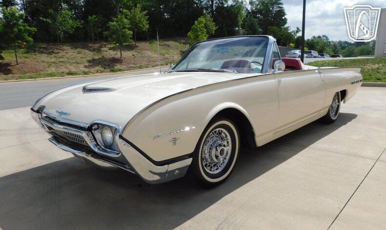 1962 Ford Thunderbird