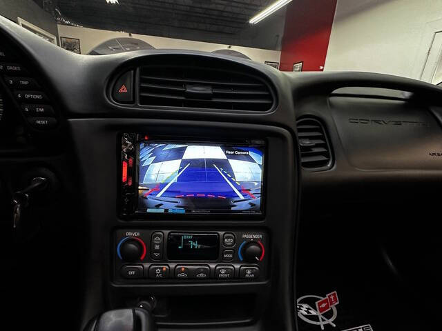 2004 Chevrolet Corvette