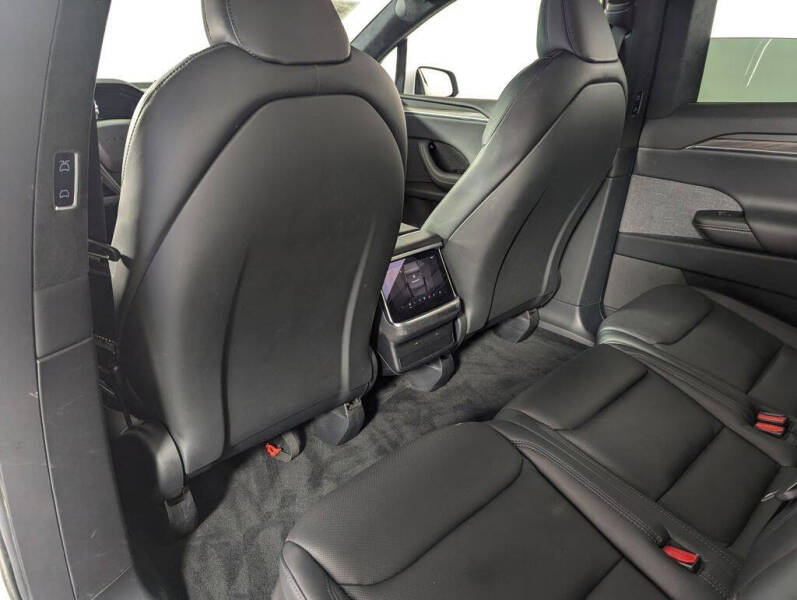 2023 Tesla Model X Standard Range