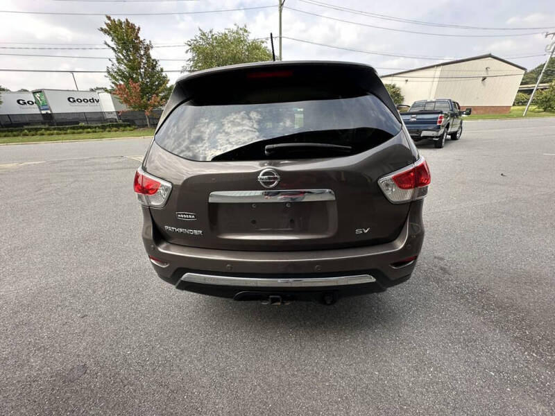 2016 Nissan Pathfinder S