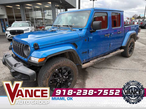 2025 Jeep Gladiator NightHawk