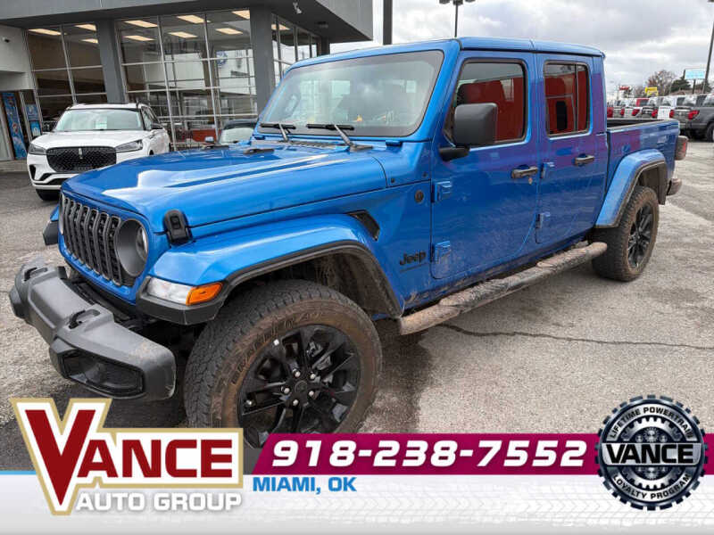 2025 Jeep Gladiator NightHawk