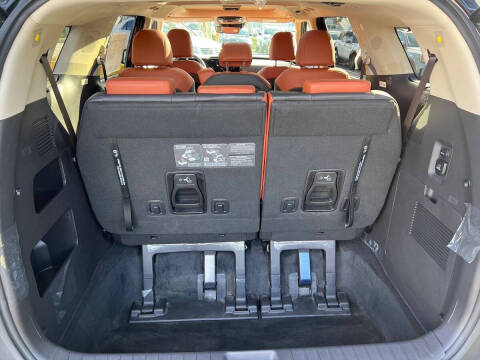 2026 Kia Carnival SX