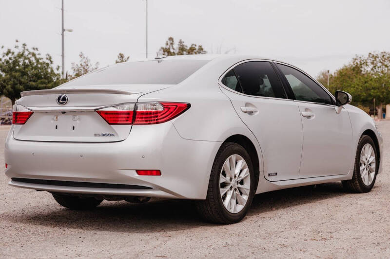 2013 Lexus ES 300h
