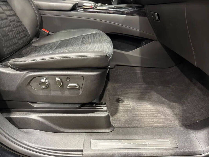 2023 Cadillac Escalade-V ESV