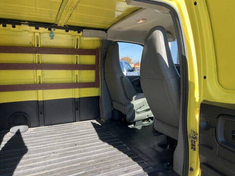 2021 Chevrolet Express 2500