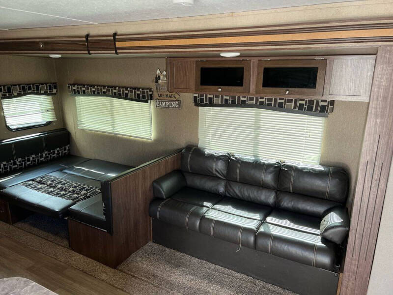 2017 Keystone RV Dutchman