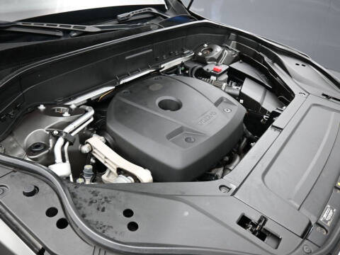 2021 Volvo XC90 T6 Inscription 6-Passenger