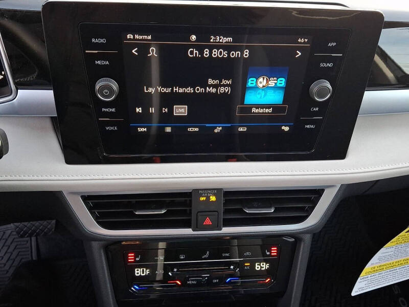 2026 Volkswagen Taos SE 4Motion