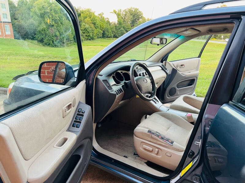 2007 Toyota Highlander Base photo 2