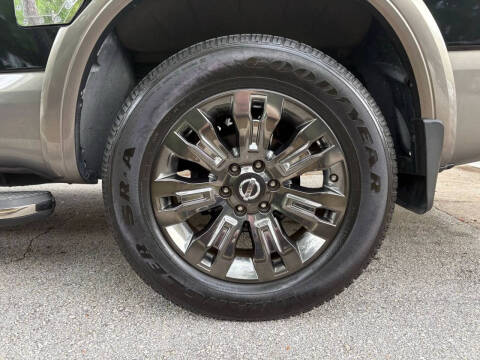 2017 Nissan Titan Platinum Reserve