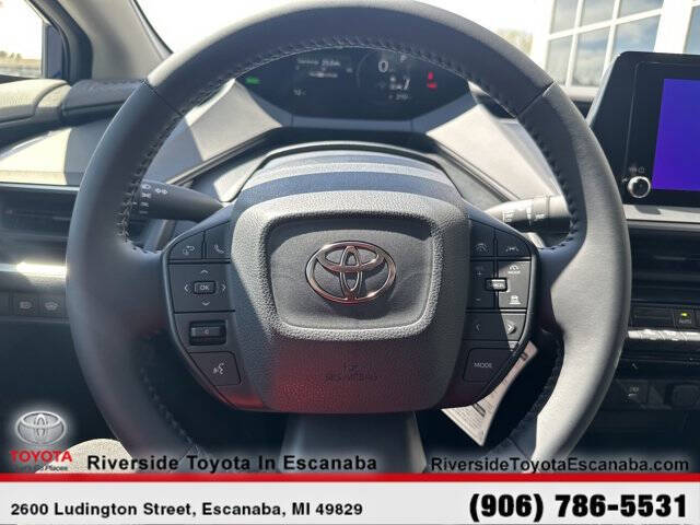 2025 Toyota Prius LE