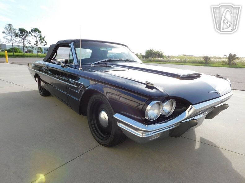 1965 Ford Thunderbird