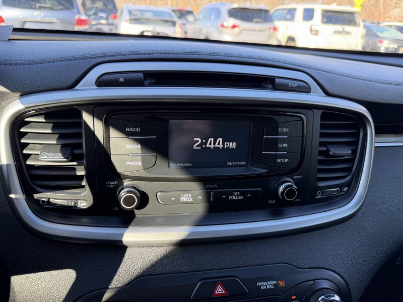 2016 Kia Sorento LX
