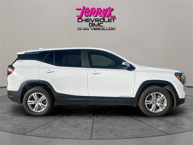 2024 GMC Terrain SLE