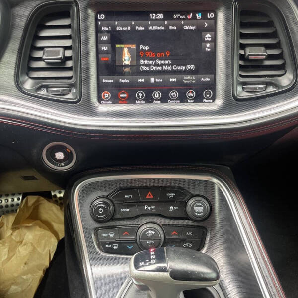 2018 Dodge Challenger SXT Plus