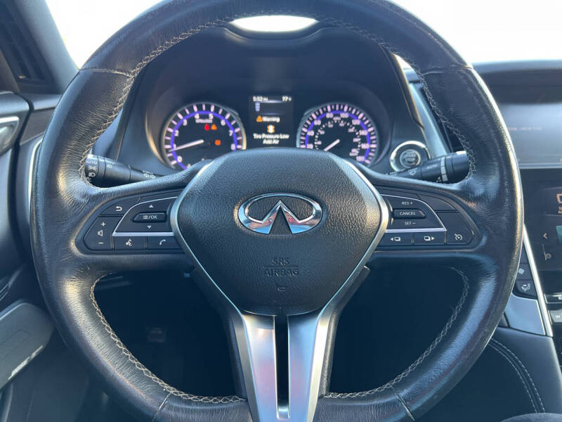 2017 Infiniti Q60 3.0T Premium