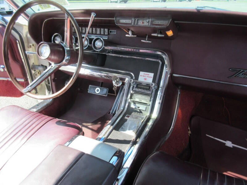 1965 Ford Thunderbird