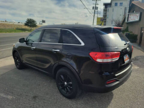 2016 Kia Sorento LX