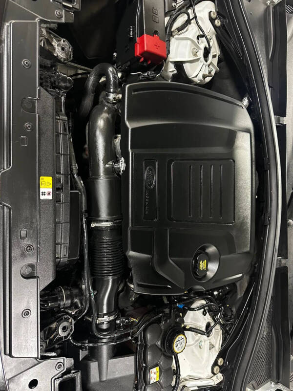 2019 Land Rover Range Rover Velar P250 R-Dynamic SE