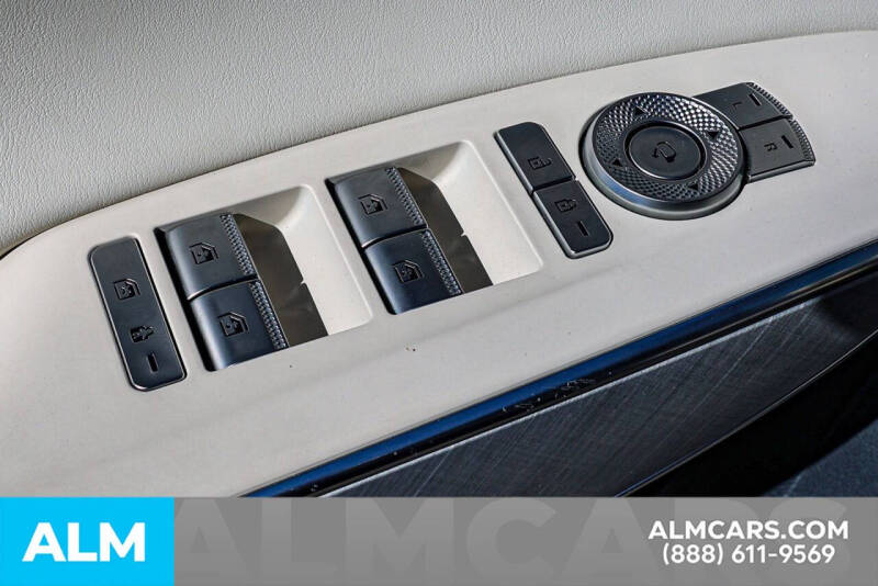 2024 Genesis Electrified GV70