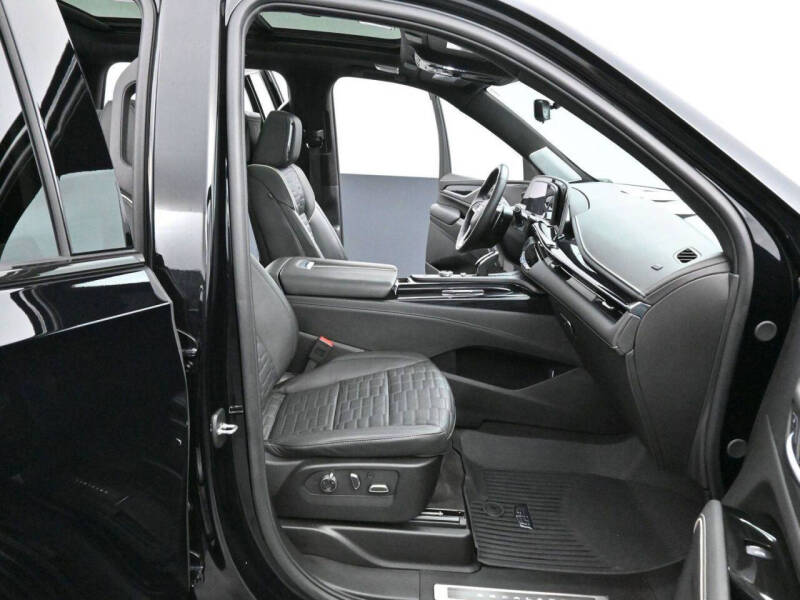 2024 Cadillac Escalade-V