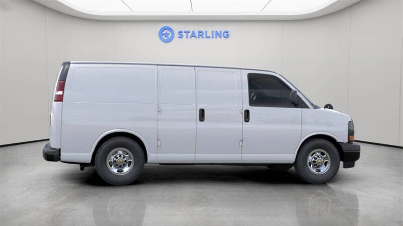 2025 Chevrolet Express 2500