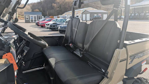 2025 Massimo T-Boss 560