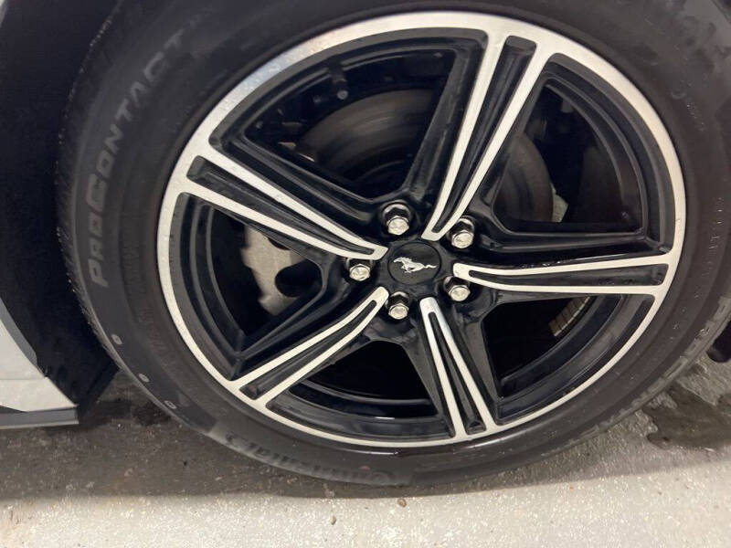 2024 Ford Mustang EcoBoost