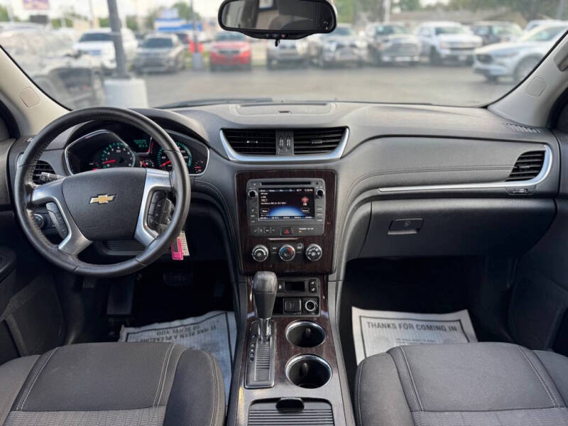 2017 Chevrolet Traverse LT