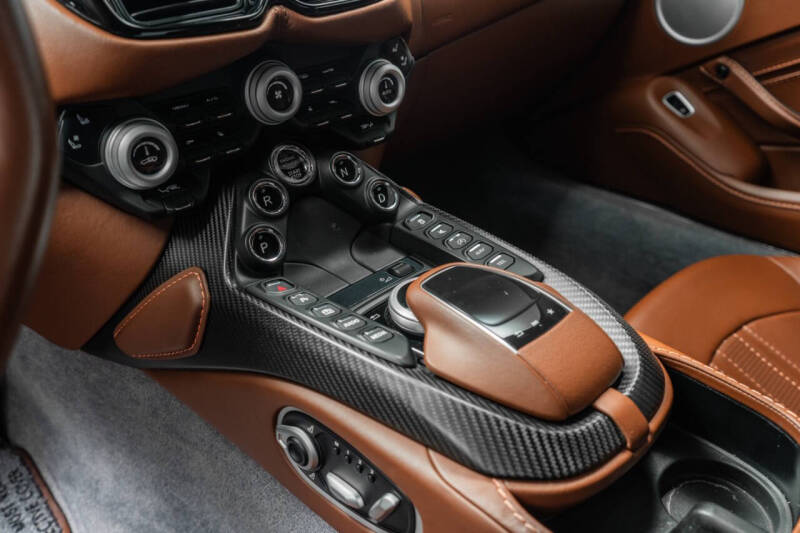 2020 Aston Martin Vantage