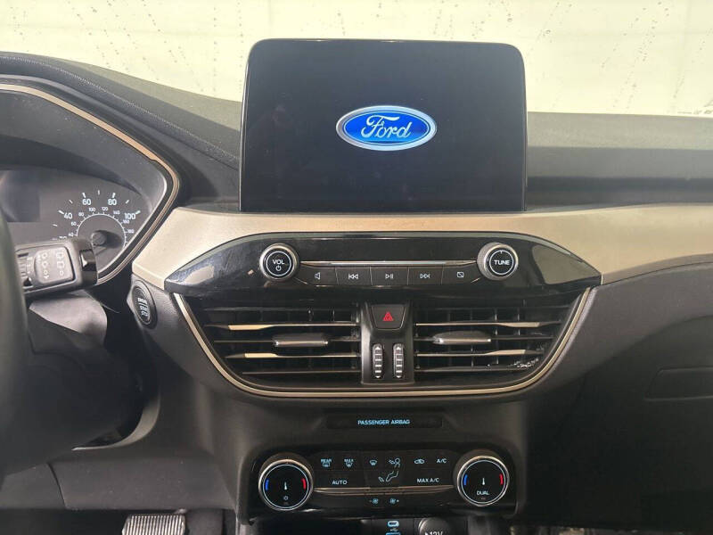 2022 Ford Escape SE