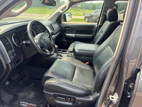 2020 Toyota Sequoia SR5