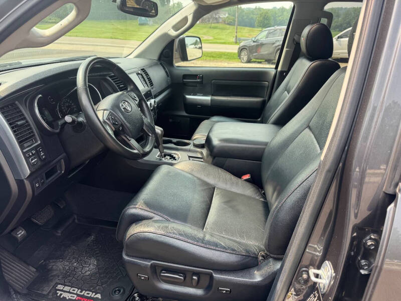 2020 Toyota Sequoia SR5