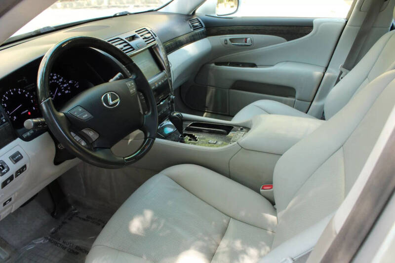 2007 Lexus LS 460