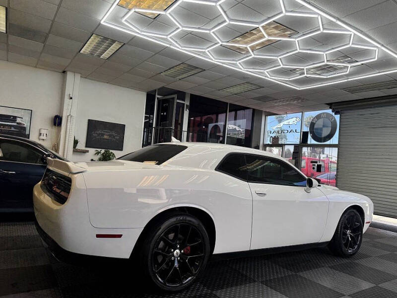 2021 Dodge Challenger SXT