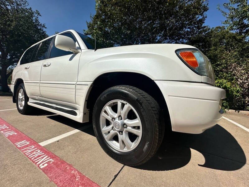 2004 Lexus LX 470