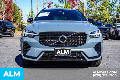 2024 Volvo XC60 Recharge T8 Plus Dark Theme