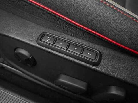 2024 Volkswagen Golf GTI SE
