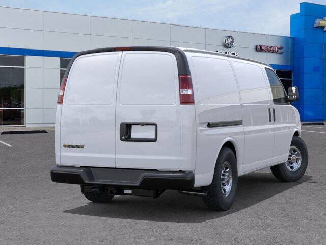 2025 Chevrolet Express 2500